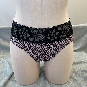 Victoria’s Secret Lace Waist Cotton Hiphugger Panty L